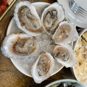 Paradiso - Oysters - Bars Near Me - Dallas, Texas
