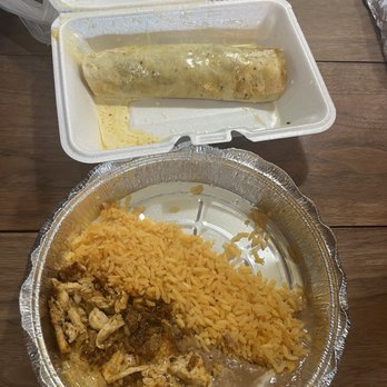 El Rancherito Mexican Restaurant - Pollo loco add chorizo (dinner item) Dinner burrito - Mexican Near Me - Mount Vernon, Illinois