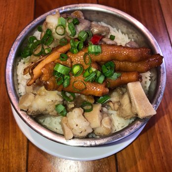 Tim Ho Wan - Spareribs and chicken Feet on rice - Dim Sum Near Me - Honolulu, Hawaii Tim Ho Wan - Spareribs and chicken Feet on rice - Dim Sum Near Me - Honolulu, Hawaii