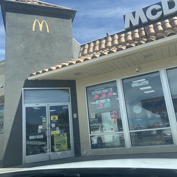 G&M Food Mart - the front of the store - Convenience Stores Near Me - Lancaster, California G&M Food Mart - the front of the store - Convenience Stores Near Me - Lancaster, California