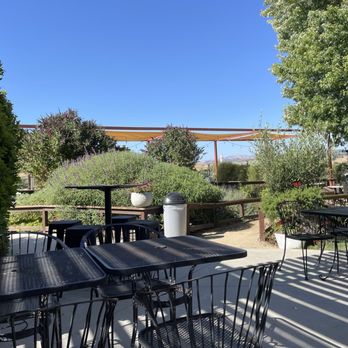 Sarah's Vineyard - Outside - Wine Tasting Room Near Me - Gilroy, California