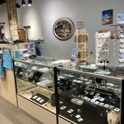 Elephant Walk Gift Gallery - Locally made jewelry, arts & crafts, and cash register area