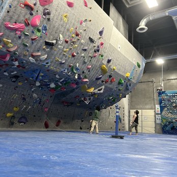 Focus Climbing Center - Bouldering area - Climbing Near Me - Mesa, Arizona Focus Climbing Center - Bouldering area - Climbing Near Me - Mesa, Arizona