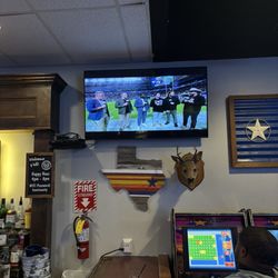 Hoot County Saloon