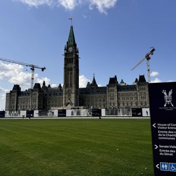 Parliament Hill - Landmarks & Historical Buildings Near Me - Ottawa, Ontario Parliament Hill - Landmarks & Historical Buildings Near Me - Ottawa, Ontario
