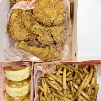 Popeyes Louisiana Kitchen - Chicken Shop Near Me - Maple Ridge, British Columbia
