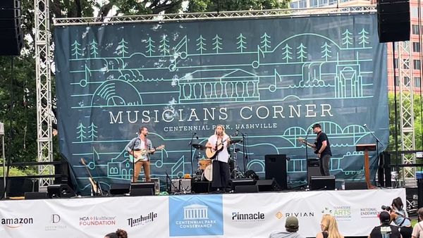 Musicians Corner by null