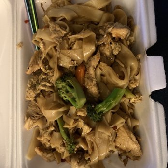 Sushi Thai Restaurant - Pad See Ew - Sushi Bars Near Me - Warner Robins, Georgia