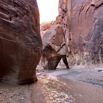 Dreamland Safari Tours - Slide Rock Arch - Tours Near Me - Kanab, Utah Dreamland Safari Tours - Slide Rock Arch - Tours Near Me - Kanab, Utah