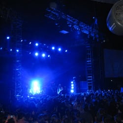 Fundição Progresso - Show do Slash visto da pista comum.