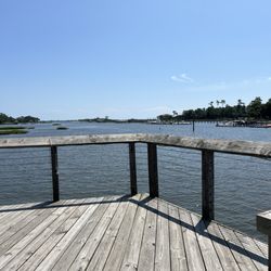 Airlie Gardens - Nice view from the pier