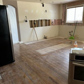 Craft Right Design & Build - Before kitchen - General Contractors Near Me Craft Right Design & Build - Before kitchen - General Contractors Near Me