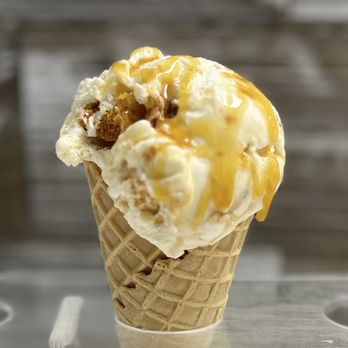 City Scoops Creamery - Ooey Gooey Butter Cake! - Ice Cream & Frozen Yogurt Near Me - Troy, Illinois City Scoops Creamery - Ooey Gooey Butter Cake! - Ice Cream & Frozen Yogurt Near Me - Troy, Illinois