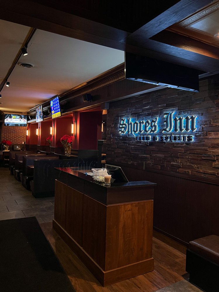 Shores Inn Food & Spirits