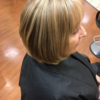 Regis Salon - Hair Salons Near Me - Kaneohe, Hawaii