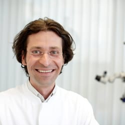 Dr. med. dent. Tomas Lang - Dr. Tomas Lang