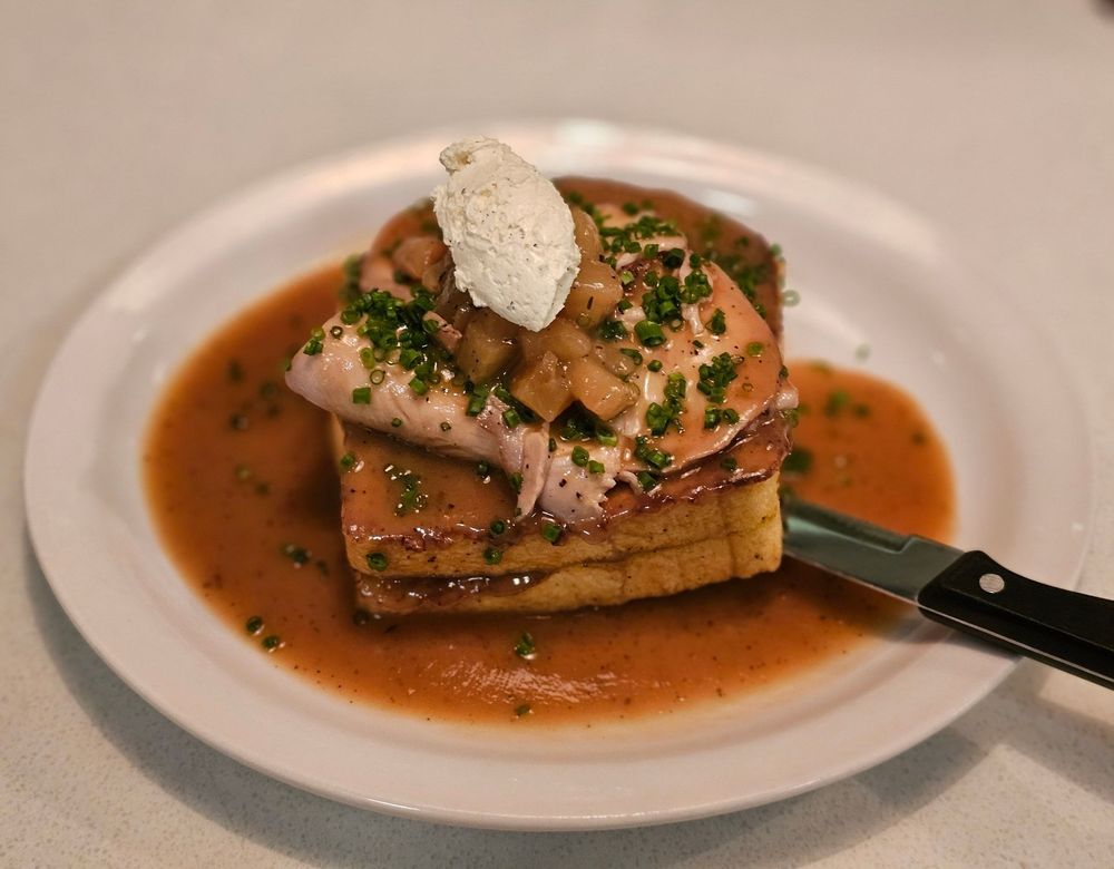 White Lily Diner Image