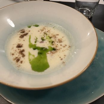 Kurpfalz Weinstuben - Pastinakensüppchen | Schwertfisch | Kurpfalz Weinstuben am Adenauerplatz - Wine Bars Near Me - Berlin, BE Kurpfalz Weinstuben - Pastinakensüppchen | Schwertfisch | Kurpfalz Weinstuben am Adenauerplatz - Wine Bars Near Me - Berlin, BE