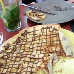 Café Crêpe - Un très bon Mojito avec une crêpe au Nutella aussi belle a l'oeil que bonne en bouche!