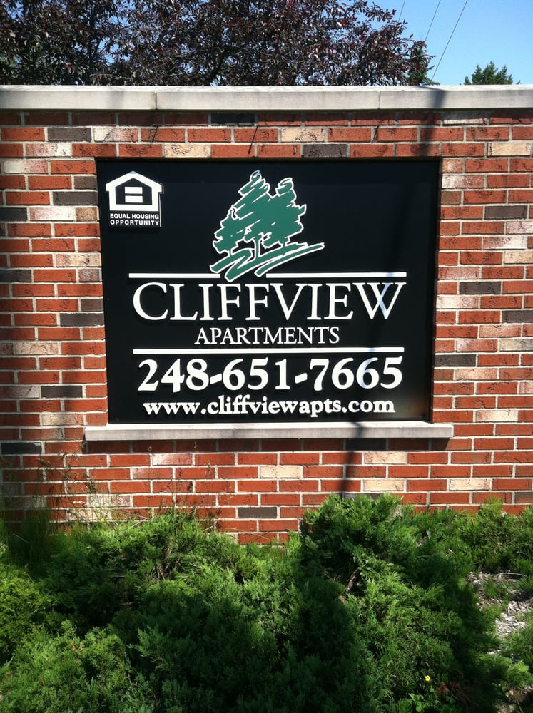 CLIFFVIEW APARTMENTS 1691 Cliffview Dr, Rochester Hills, Michigan
