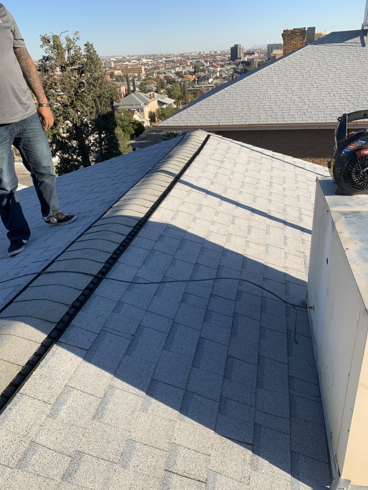 Slide of G&V Roofing