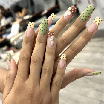 Diva Nails - Nail Salons Near Me - Scottsdale, Arizona