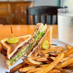 Amore Bistro Cafe