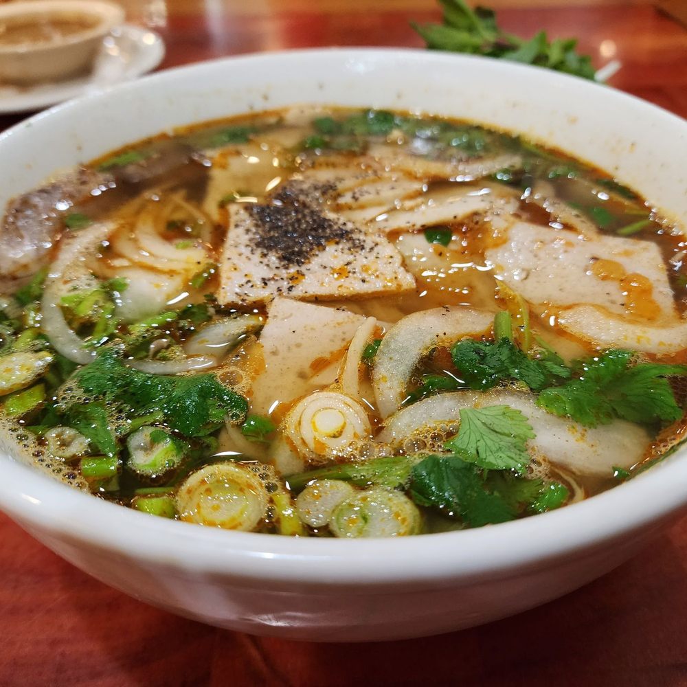 Pho Dalat Vietnamese Restaurant - #10 Hue Noodle (Bun Bo Hue): beef & pork, thick rice noodle, spicy beef broth #notramen - Vietnamese Near Me - Chesapeake, Virginia Pho Dalat Vietnamese Restaurant - #10 Hue Noodle (Bun Bo Hue): beef & pork, thick rice noodle, spicy beef broth #notramen - Vietnamese Near Me - Chesapeake, Virginia