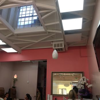 Tracy's Nails - Lots of overhead lights are out and the mirror is filthy. - Nail Salons Near Me - Santa Monica, California Tracy's Nails - Lots of overhead lights are out and the mirror is filthy. - Nail Salons Near Me - Santa Monica, California