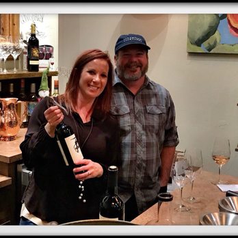 Murphy Creek Cellars - Wine Tasting Room Near Me - Mason, Texas