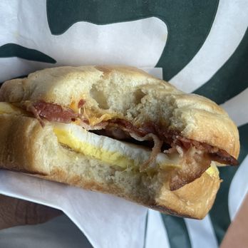 Starbucks - Double-Smoked Bacon, Cheddar & Egg Sandwich - Coffee & Tea Near Me - Wayne, New Jersey