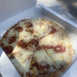 Pepperoni pizza