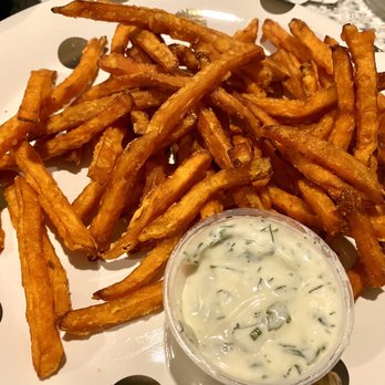 Moxies Hunt Club Restaurant - Sweet Potato Fries with Garlic Dip - Canadian (New) Near Me - Ottawa, Ontario Moxies Hunt Club Restaurant - Sweet Potato Fries with Garlic Dip - Canadian (New) Near Me - Ottawa, Ontario