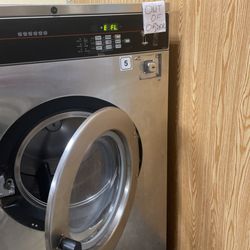 Old West Wash House - All the good washer normally out of order
