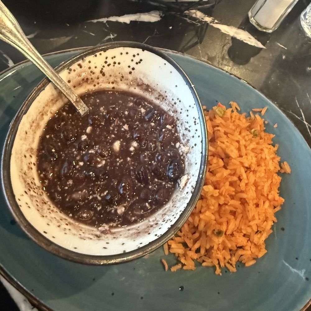 El Buen Pastor - Very tasty black beans and rice - Mexican Near Me - Bakersfield, California El Buen Pastor - Very tasty black beans and rice - Mexican Near Me - Bakersfield, California