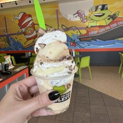 Jeremiah's Italian Ice - Candy cookie with Kit Kat