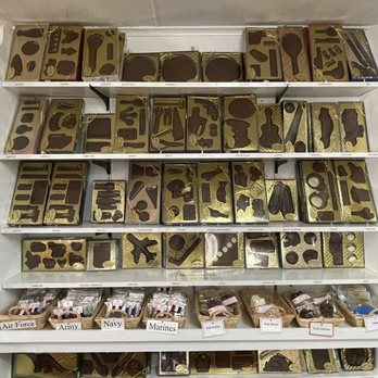 Callie's Candy Kitchen - Chocolate gift sets - Candy Stores Near Me - Mountainhome, Pennsylvania