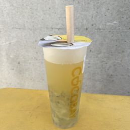 Fresh kiwi fruit tea Fresh kiwi fruit tea