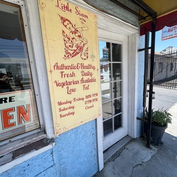 Little Siam Thai Cuisine - the front of the restaurant - Thai Near Me - Van Nuys, California