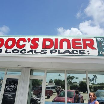 Doc's Diner - Seafood Near Me - Key Largo, Florida