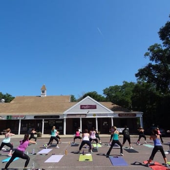 Studio Poise - Poise Bootcamp - outdoor class with Lululemon - Barre Classes Near Me - Lynnfield, Massachusetts Studio Poise - Poise Bootcamp - outdoor class with Lululemon - Barre Classes Near Me - Lynnfield, Massachusetts