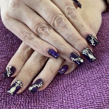 Annie's Nails - Nail Salons Near Me - San Pedro, California