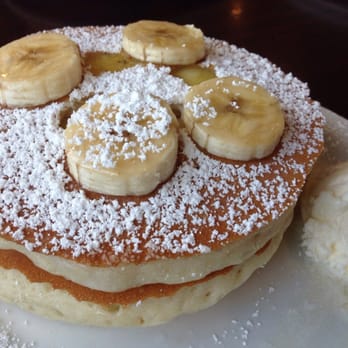 Eggs 'n Things - Banana pancakes - Breakfast & Brunch Near Me - Honolulu, Hawaii