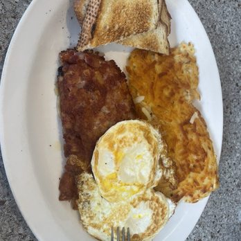 Patio Coffee Shop - Corned beef hash and eggs - Breakfast & Brunch Near Me - San Mateo, California Patio Coffee Shop - Corned beef hash and eggs - Breakfast & Brunch Near Me - San Mateo, California