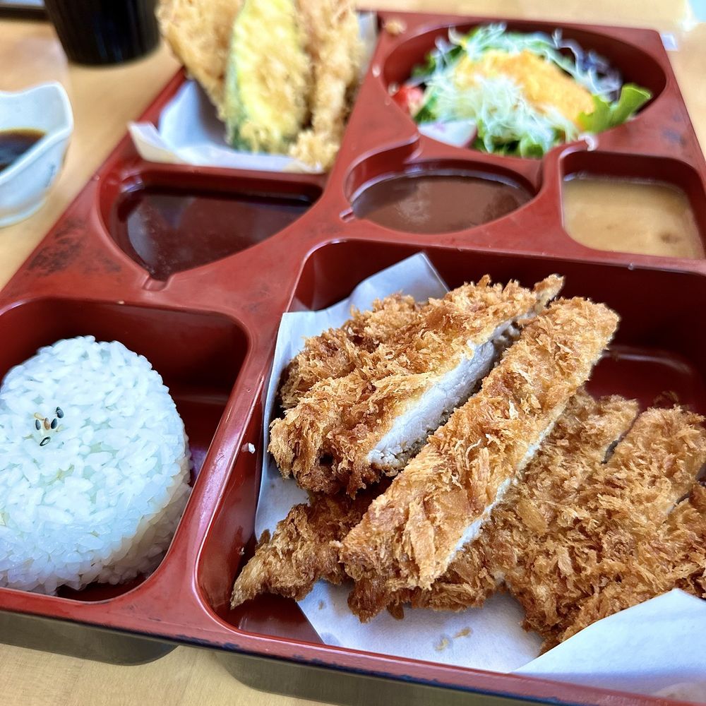 Pork cutlets were definitely the star of the show! Pork cutlets were definitely the star of the show!