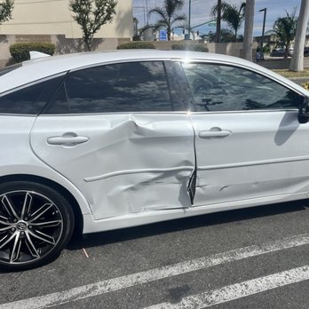 KMFG IND Collision Center - Body Shops Near Me - Covina, California