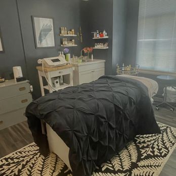 Elite Experience: Modrn Sanctuary and Spa 2024 - Massage treatment room - Yelp Events Near Me - Philadelphia, Pennsylvania Elite Experience: Modrn Sanctuary and Spa 2024 - Massage treatment room - Yelp Events Near Me - Philadelphia, Pennsylvania