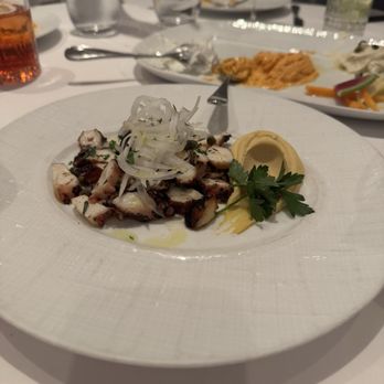 Estiatorio Milos - OCTOPUS - Greek Near Me - Las Vegas, Nevada Estiatorio Milos - OCTOPUS - Greek Near Me - Las Vegas, Nevada