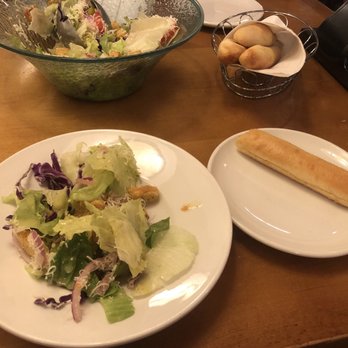 Olive Garden Italian Restaurant - Salad/bread - Italian Near Me - Manhattan, Kansas Olive Garden Italian Restaurant - Salad/bread - Italian Near Me - Manhattan, Kansas