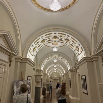 Dublin Castle - Landmarks & Historical Buildings Near Me - Dublin, D